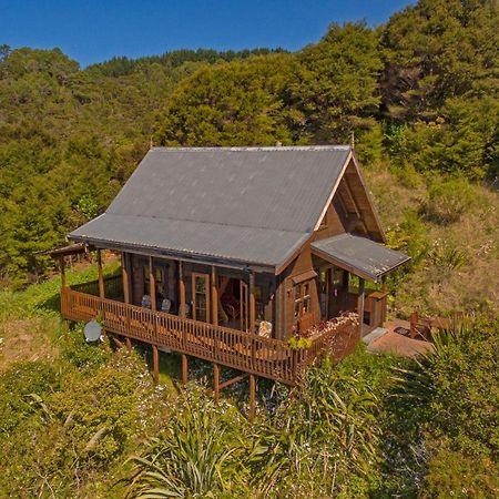 Kuaotunu Chalets Exterior photo