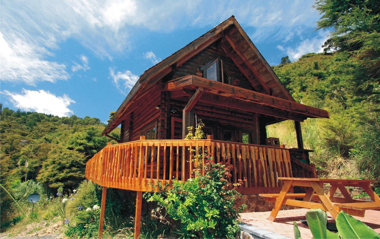 Kuaotunu Chalets Exterior photo